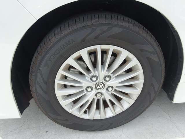 Toyota Alphard 12