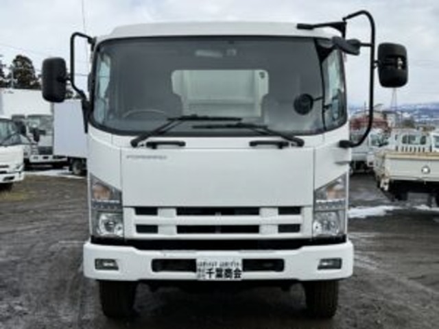 Isuzu Forward 2