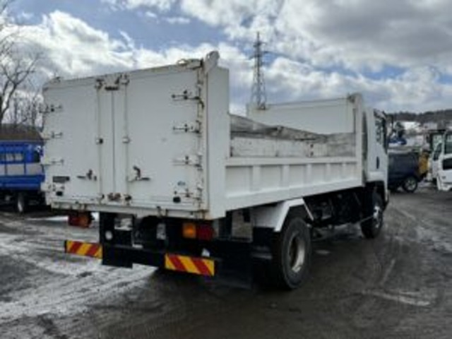 Isuzu Forward 4