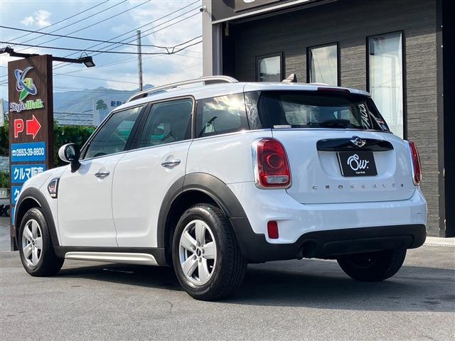 MINI Crossover 11
