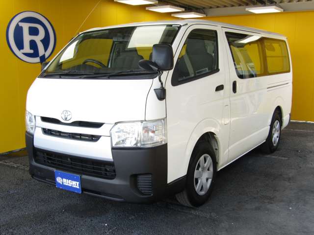 Toyota Regius Ace 12