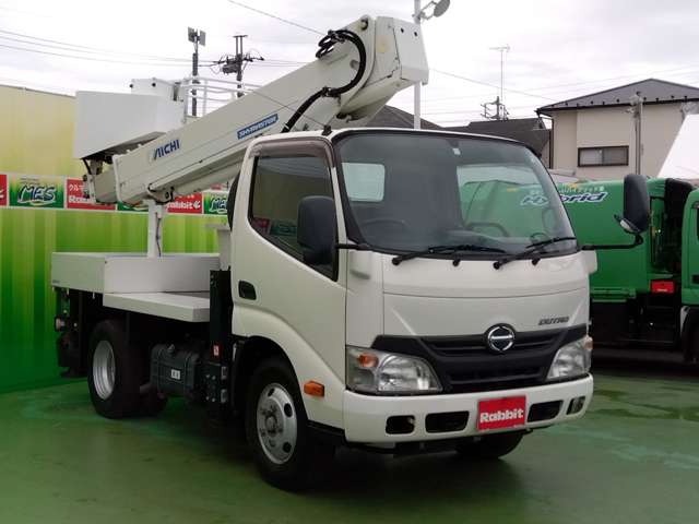 Hino Dutro 3