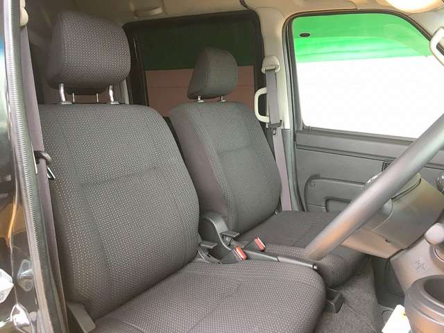 Toyota Pixis Van 11
