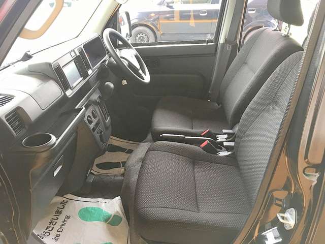 Toyota Pixis Van 12