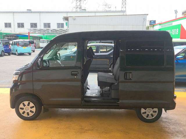 Toyota Pixis Van 8