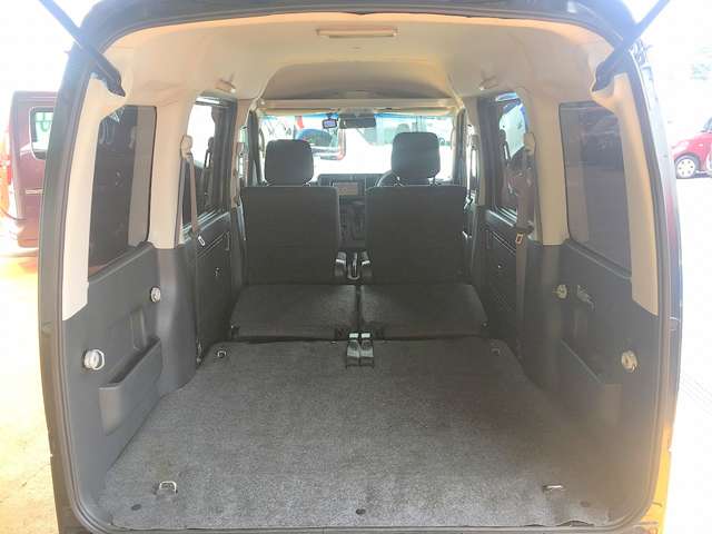 Toyota Pixis Van 10
