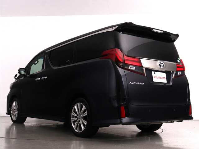 Toyota Alphard 8