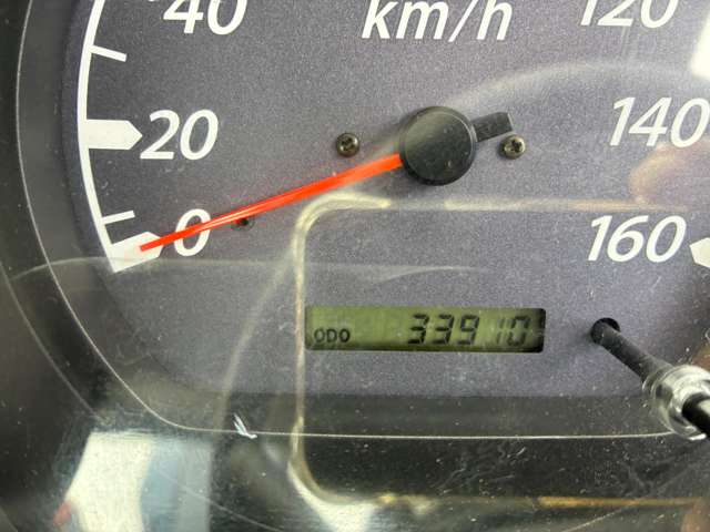 Isuzu Elf 11