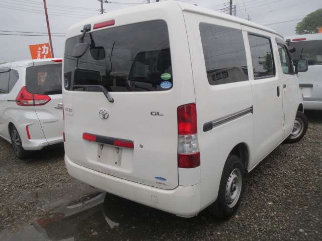 Toyota Light Ace Van 3