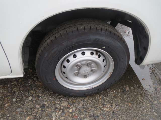 Toyota Light Ace Van 9