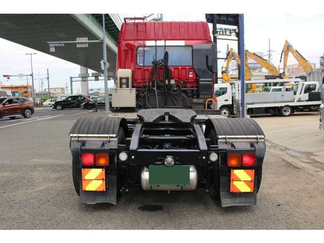Mitsubishi Fuso Super Great 5