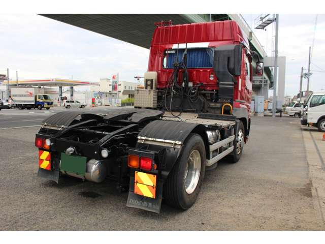 Mitsubishi Fuso Super Great 6