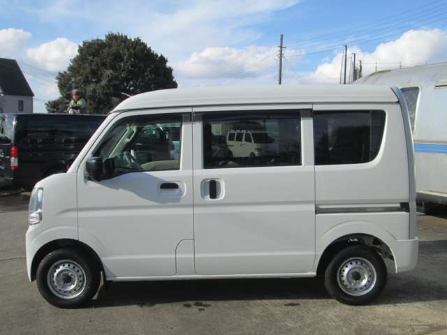 Nissan NV100 Clipper 8
