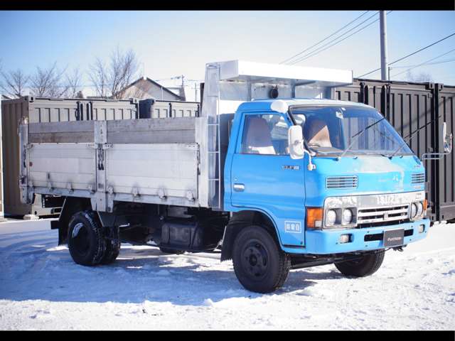 Isuzu Elf 3