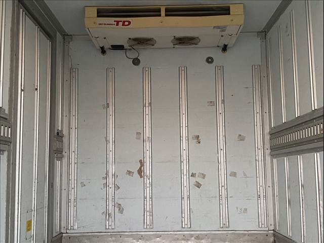 Isuzu Elf 4