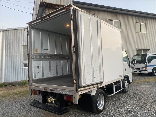 Isuzu Elf 5
