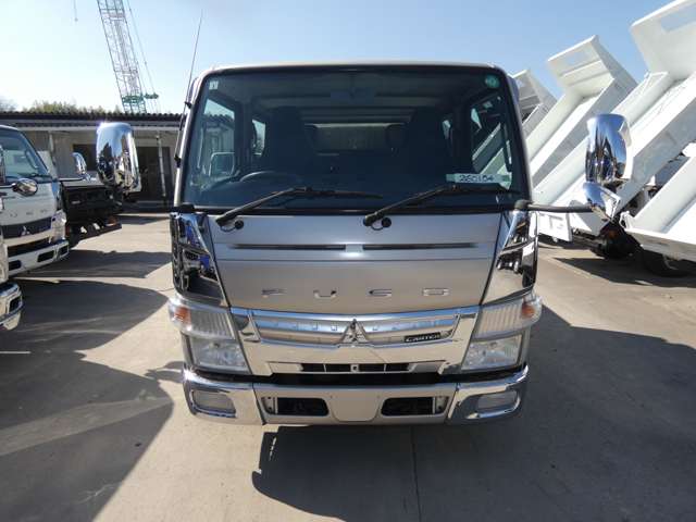 Mitsubishi Fuso Canter 4