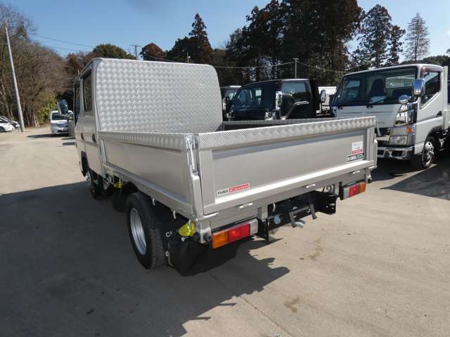 Mitsubishi Fuso Canter 7