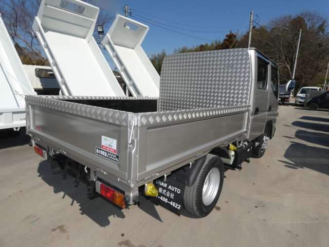 Mitsubishi Fuso Canter 9
