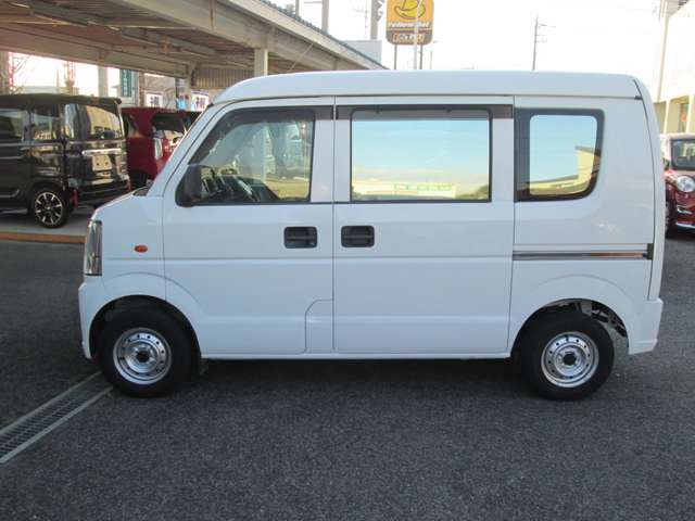 Nissan NV100 Clipper 6