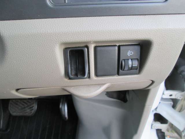 Nissan NV100 Clipper 10