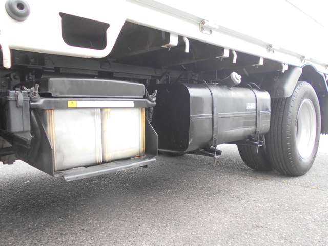 Mitsubishi Fuso Canter 12