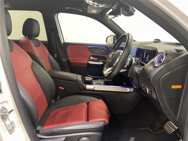 Mercedes-Benz GLB 12