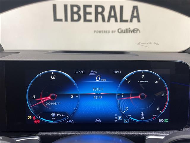 Mercedes-Benz GLB 6