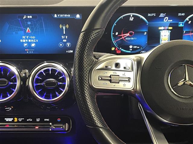 Mercedes-Benz GLB 8