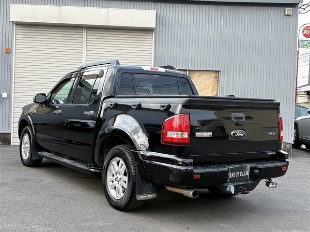 Ford Explorer Sport Trac 12