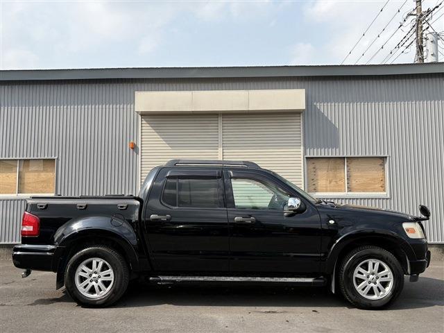 Ford Explorer Sport Trac 10