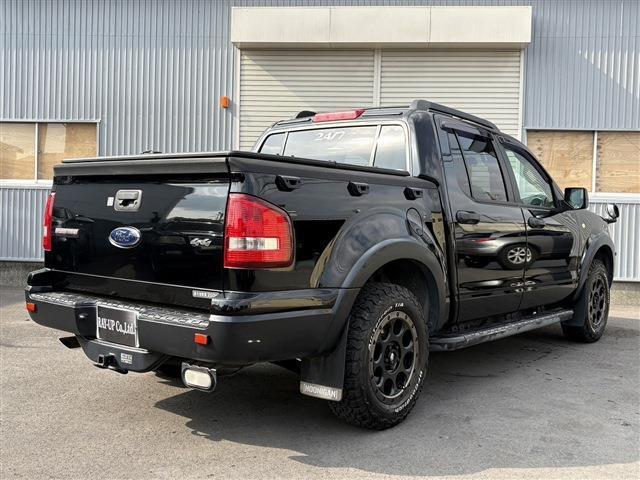 Ford Explorer Sport Trac 11