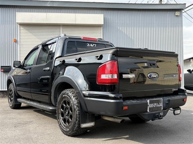 Ford Explorer Sport Trac 12