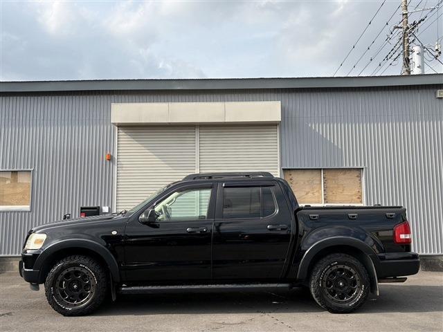 Ford Explorer Sport Trac 9
