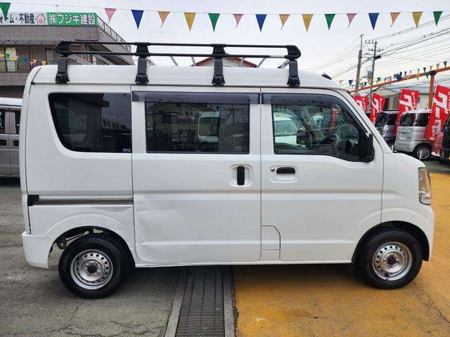 Mitsubishi Minicab Van 6