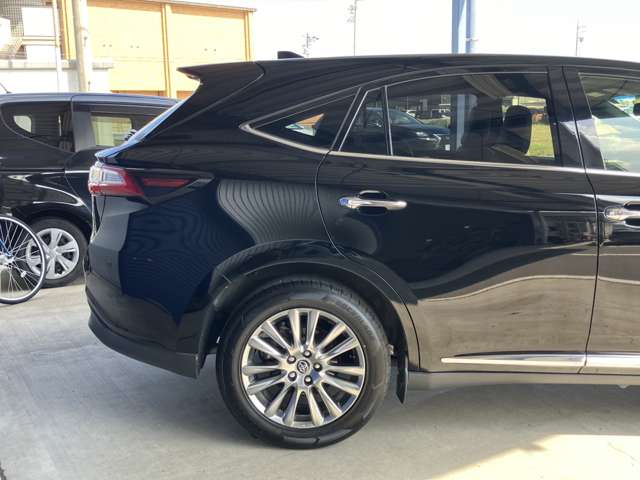 Toyota Harrier 8
