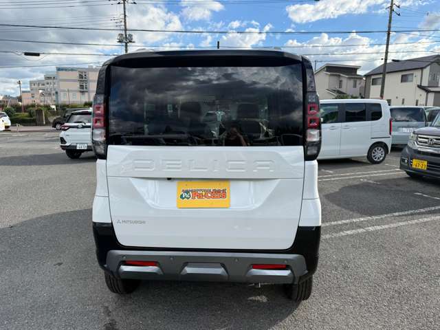 Mitsubishi Delica Mini 10