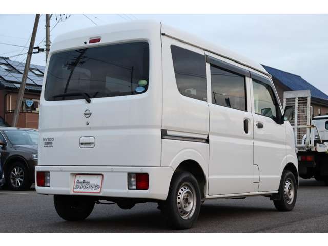 Nissan NV100 Clipper 7