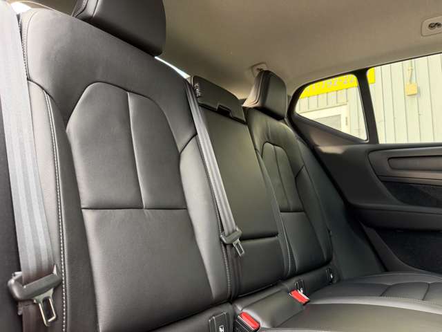 Volvo XC40 11