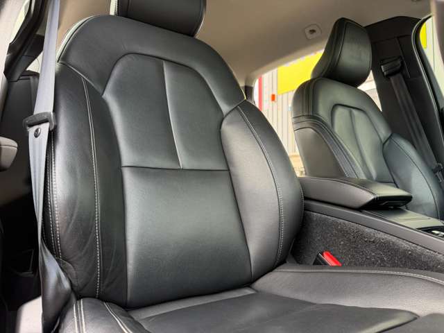 Volvo XC40 8