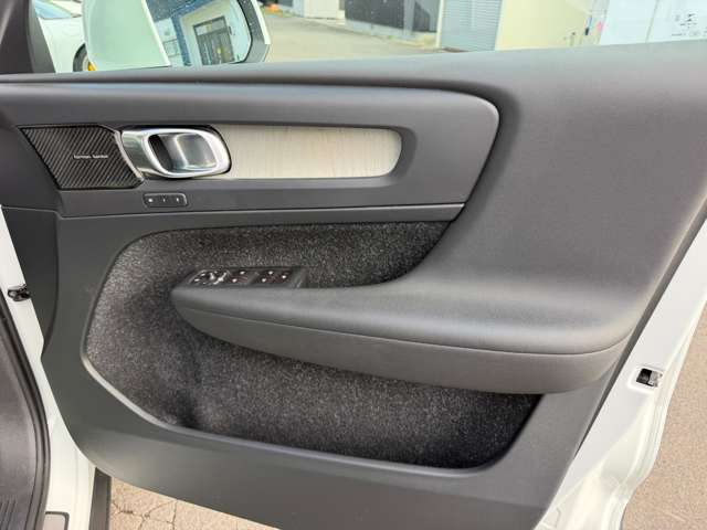 Volvo XC40 9
