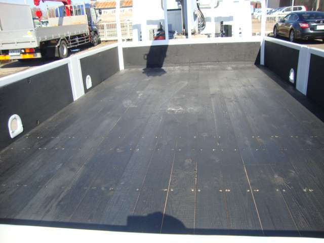 Mitsubishi Fuso Canter 12