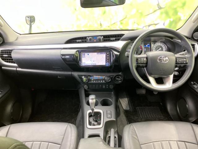 Toyota Hilux 2