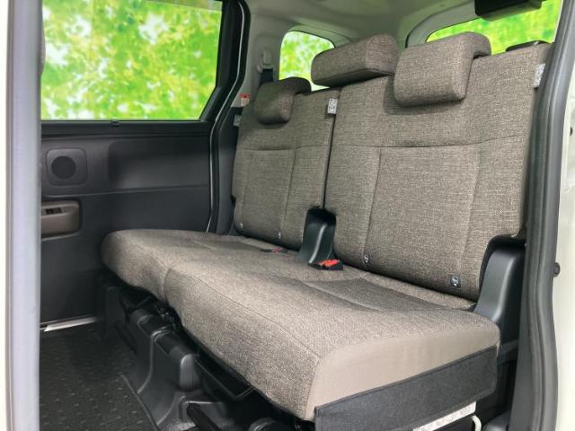 Toyota Sienta 8