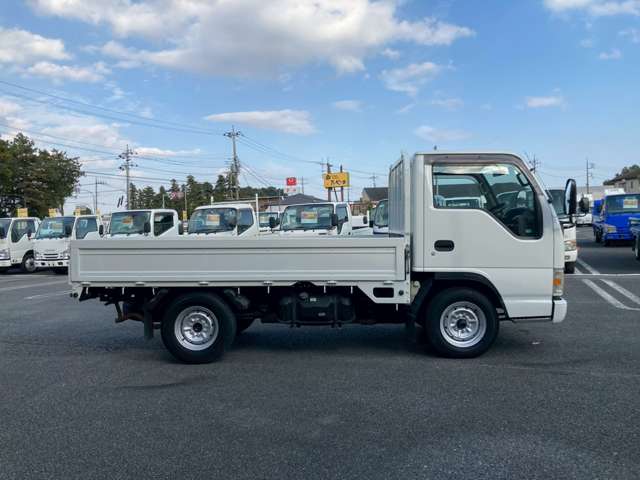 Isuzu Elf 4