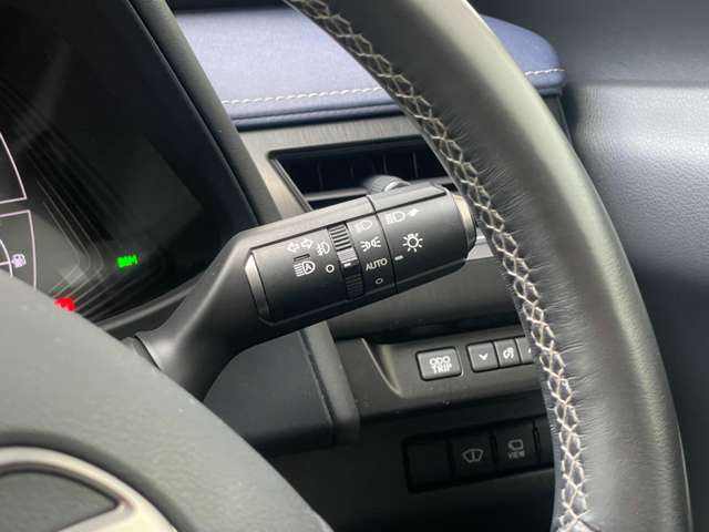 Lexus UX 10