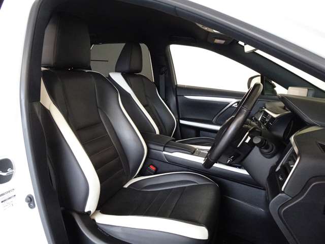 Lexus RX 7