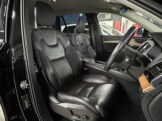 Volvo XC90 10