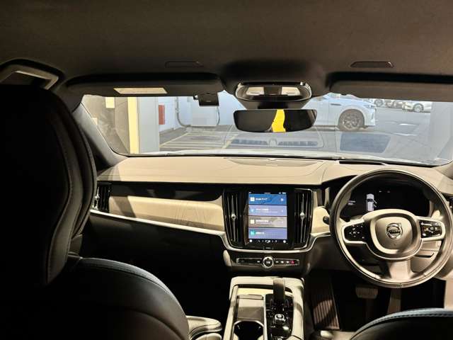 Volvo V90 Cross Country 8