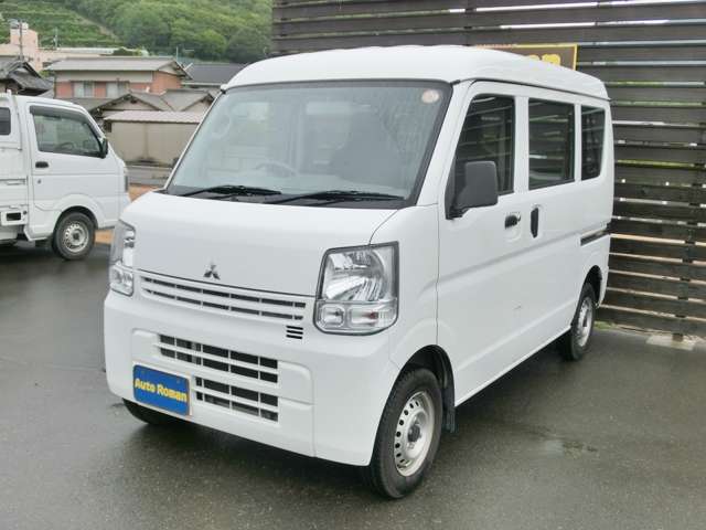 Mitsubishi Minicab Van 6